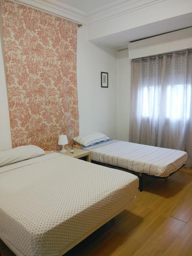 Comoda Habitacion Privada Valencia Kültér fotó